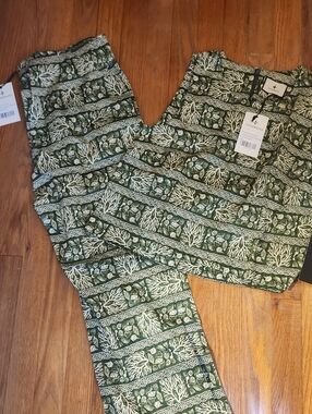 Tuckernuck - 2 Piece Pant Set